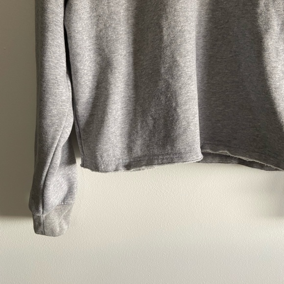 RVCA Grey cropped crew neck - Picture 3 of 3